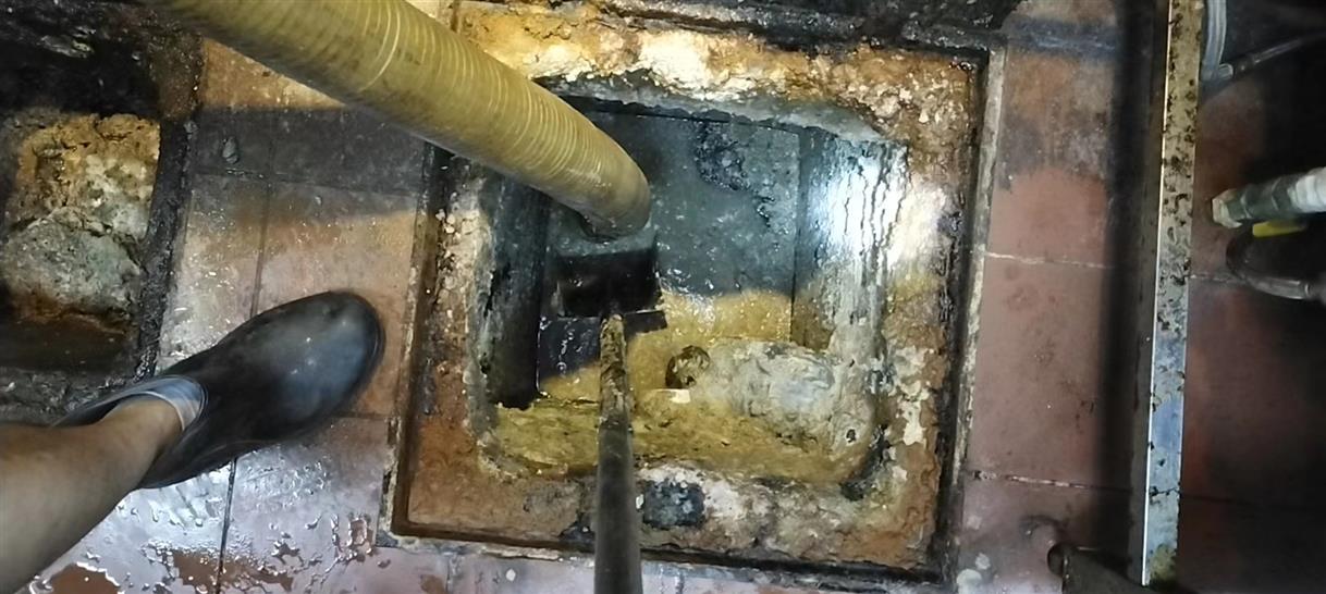 德江污水池清理一般都有毒气，怎么预防中毒呢？